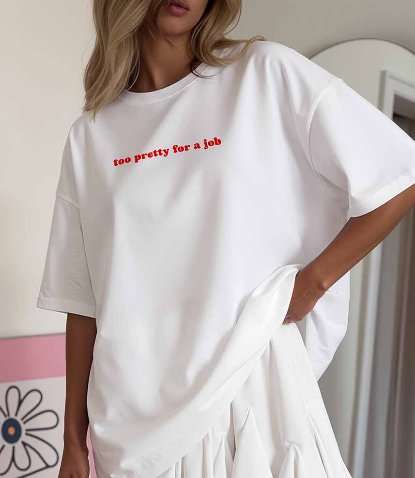 Футболка Too Pretty For A Job