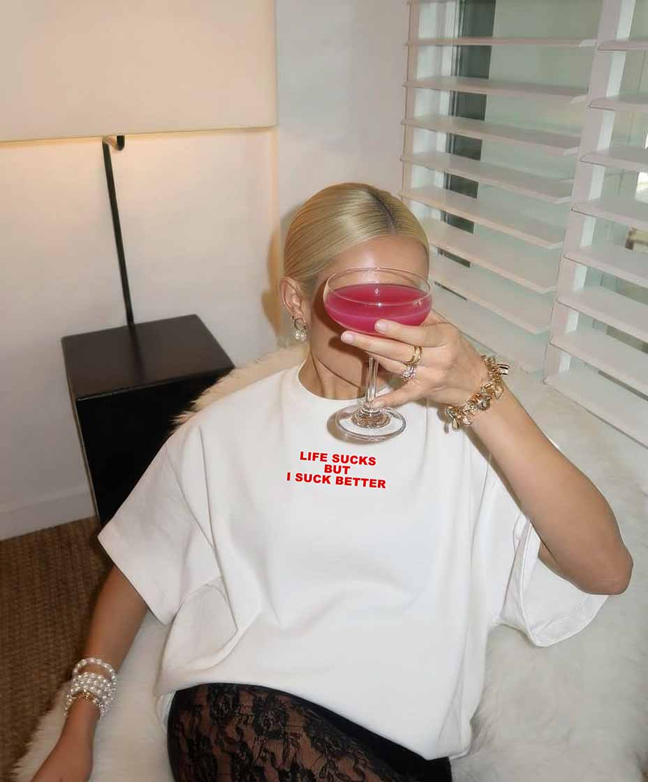 Футболка Life Sucks But I Suck Better